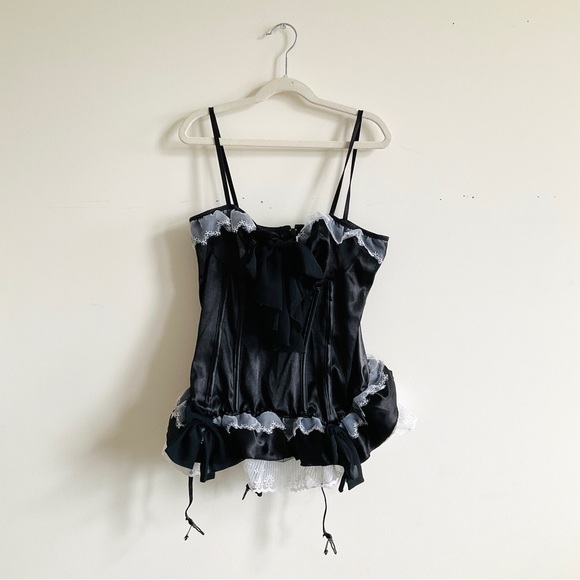 Leg Avenue Ribbon Corset - Picture 2 of 5